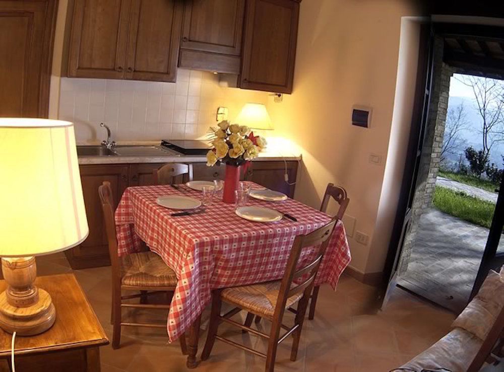 Agriturismo Castagna Alta Valfabbrica Kültér fotó